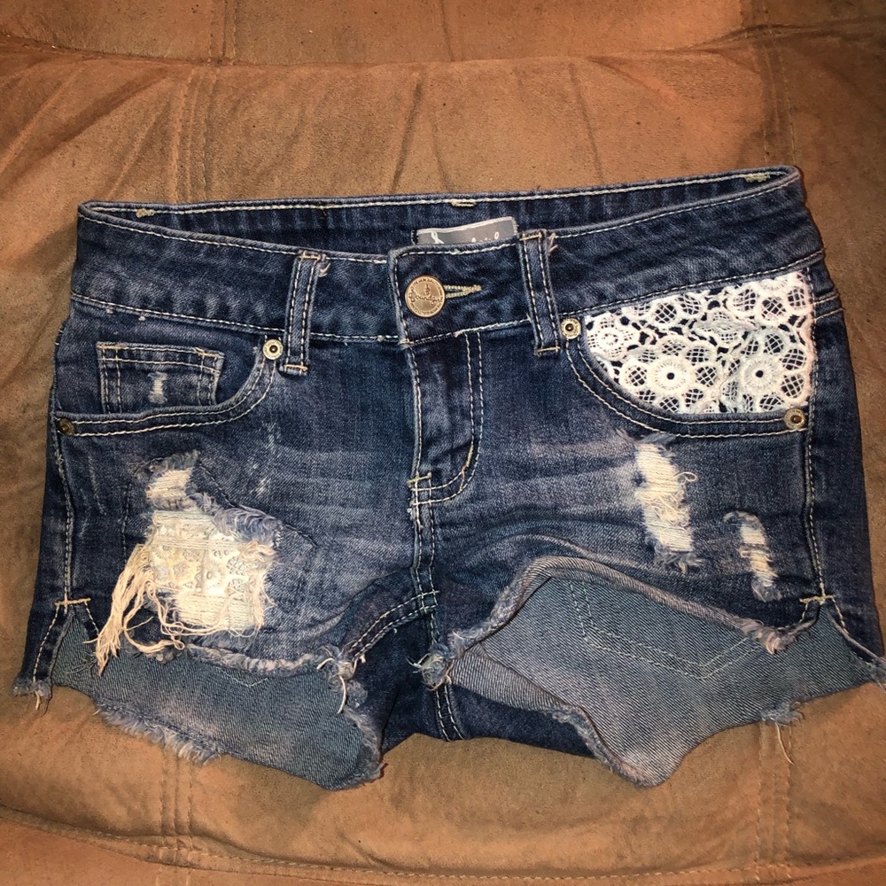 Women’s Fashion Jean Shorts